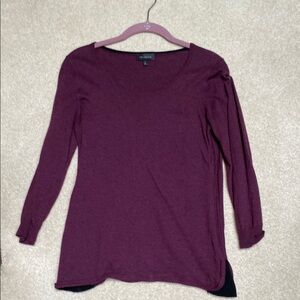 The limited Purple Fitted Scoop Neck 3/4 Sleeve Blouse